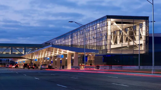 Orlando International Airport (MCO)